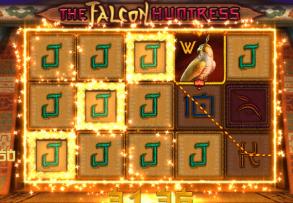 The Falcon Huntress uitklappende symbolen