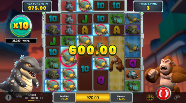 Clash of the Giants free spins